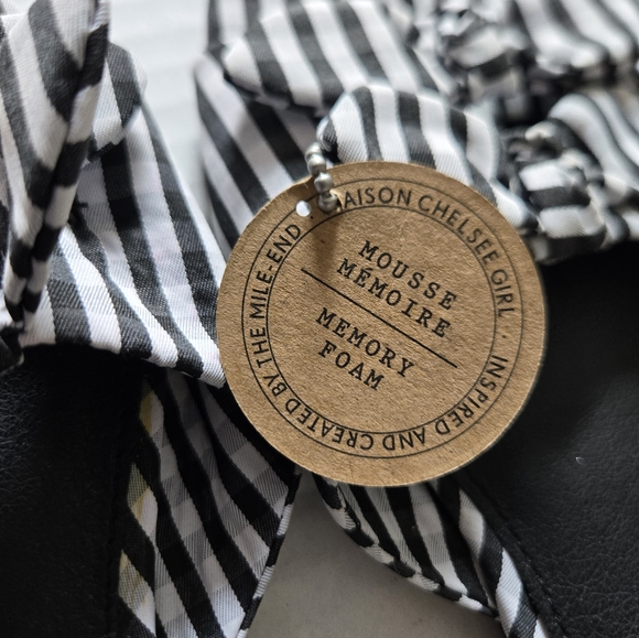 Chelsee Girl Memory Foam Black/White Shira Sandals Size 7 - Picture 8 of 10